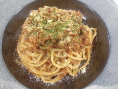 タコでミートソースパスタいかが！！！